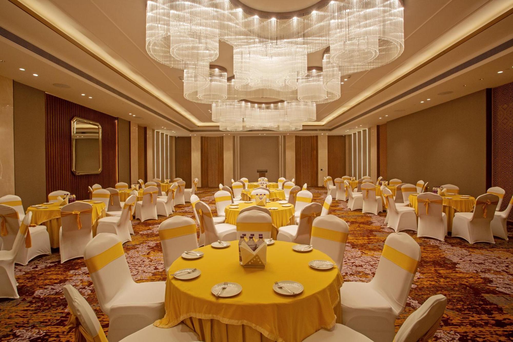 Arista By Ambition Hotel Guwahati Ngoại thất bức ảnh
